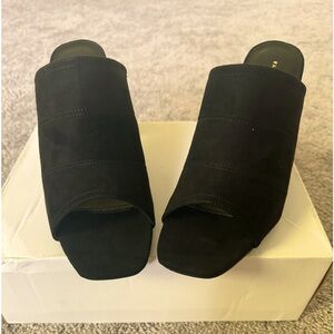 New York & Co. Brand Mules